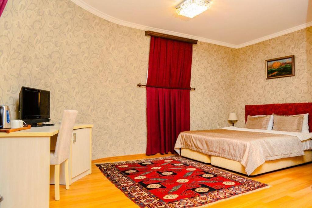 The Center Hotel Baku Bagian luar foto