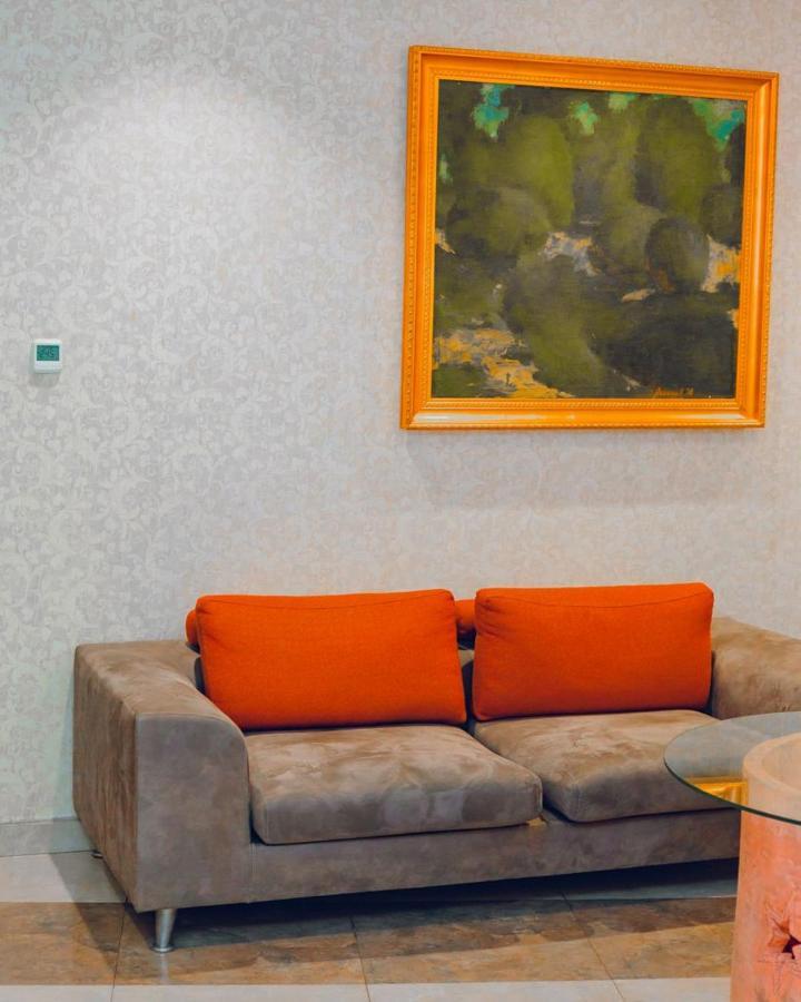 The Center Hotel Baku Bagian luar foto